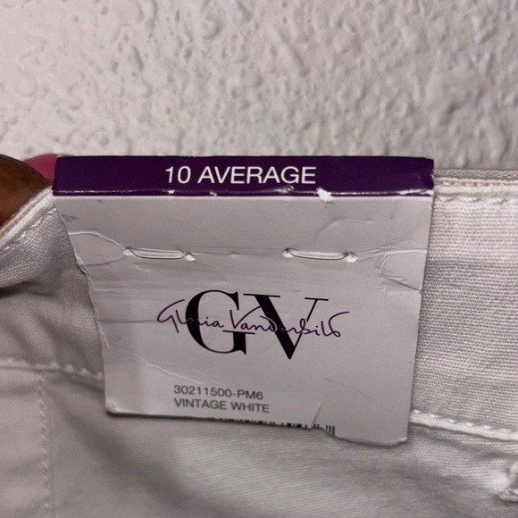 Gloria Vanderbilt Cropped Cargo Pants NWT - Picture 4 of 4